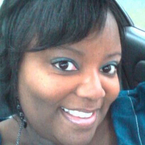 Meet your Posher, Latinya - Picture 1 of 1